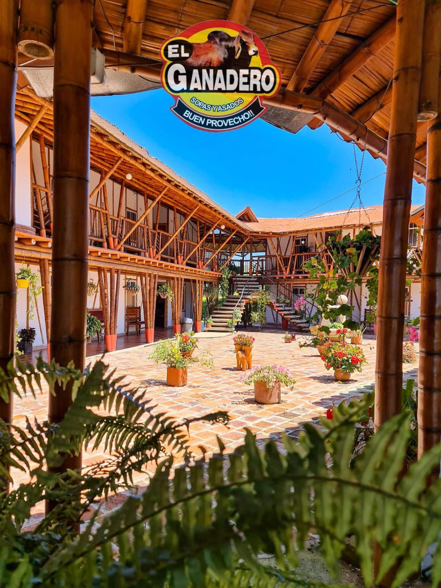 Hotel El Ganadero El Total 外观 照片