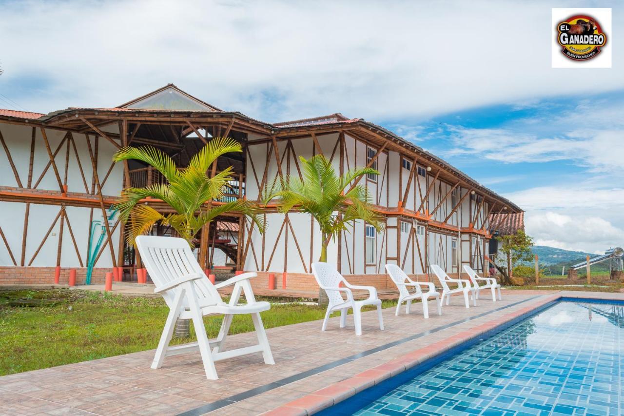Hotel El Ganadero El Total 外观 照片